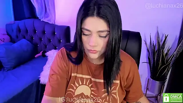 lucy26  online show from April 21, 2026, 3:13 am