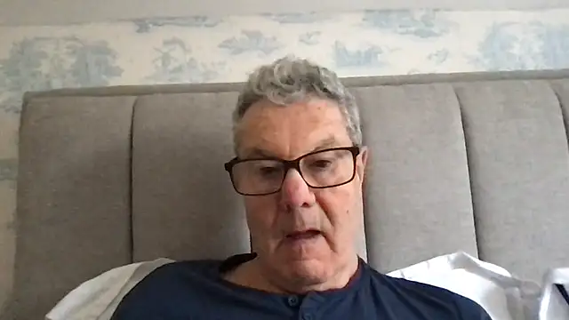 Oldpistolpete online show from November 11, 2025, 9:42 am