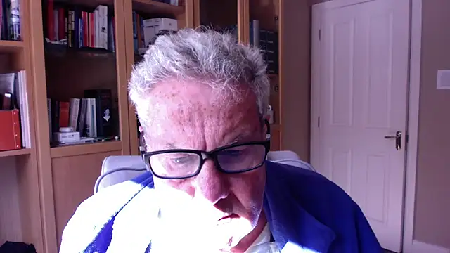 Snapshot of Oldpistolpete chatting on May 13, 2026, 4:37 pm Oldpistolpete online show from May 13, 2026, 4:37 pm