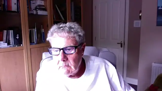 Snapshot of Oldpistolpete chatting on June 6, 2026, 4:23 pm Oldpistolpete online show from June 6, 2026, 4:23 pm