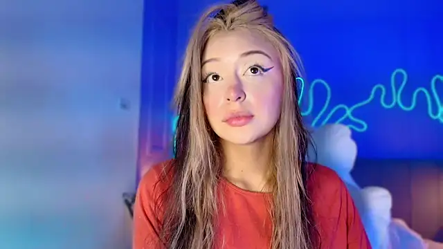 Snapshot of Sofly_s chatting on June 3, 2026, 11:57 am Sofly s online show from June 3, 2026, 11:57 am