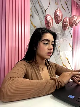 Snapshot of Victoria_adaams chatting on December 4, 2025, 9:01 pm Victoria adaams online show from December 4, 2025, 9:01 pm