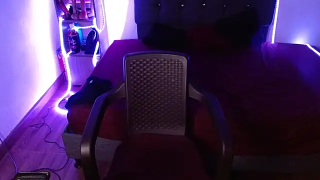 tatiana wd online show from March 4, 2026, 2:28 am