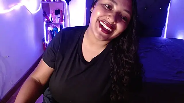 Snapshot of tatiana_wd chatting on April 23, 2026, 2:35 am tatiana wd online show from April 23, 2026, 2:35 am