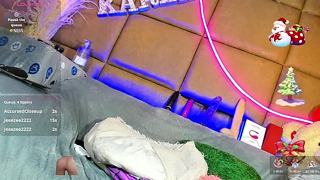 Snapshot of CelesteGill_ chatting on December 14, 2024, 2:21 pm CelesteGill online show from December 14, 2024, 2:21 pm