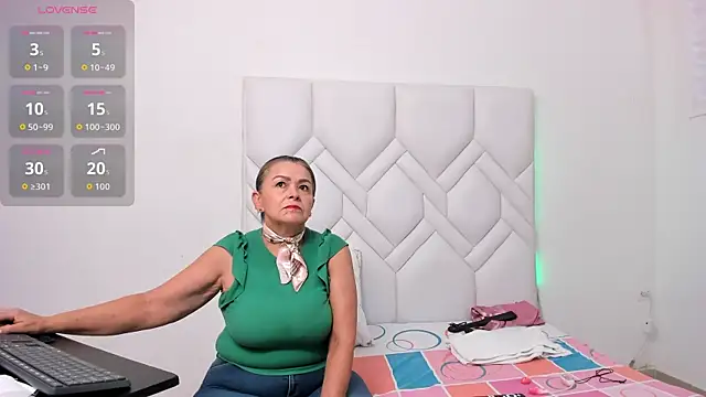 Mature Hard online show from October 21, 2025, 9:26 pm