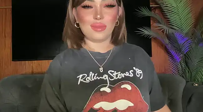 BigDominaMia online show from February 2, 2025, 3:28 pm