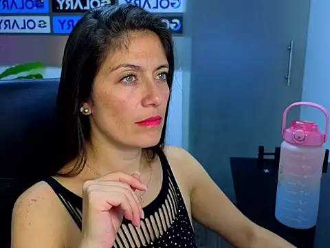 AnnyMilet  online show from March 19, 2026, 10:58 pm