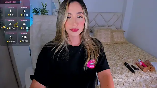 NiaBennet  online show from March 18, 2025, 12:16 am