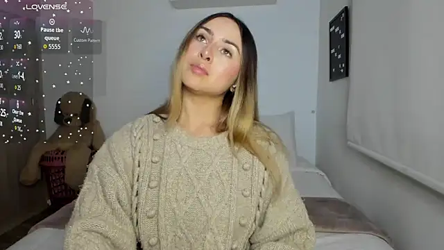 sophi mooreno online show from March 5, 2026, 1:01 am