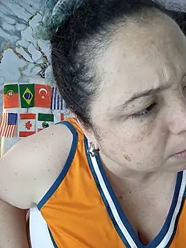 Snapshot of mollieblue69 chatting on June 14, 2026, 1:35 pm mollieblue69 online show from June 14, 2026, 1:35 pm