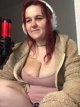 Lia-Bloom online show from February 1, 2025, 3:08 am