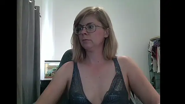 SavannaGirly online show from March 1, 2025, 11:06 am