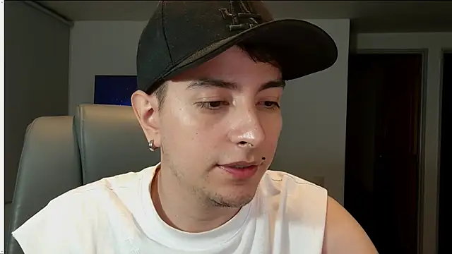 Jhoan saenz online show from October 7, 2025, 5:37 am