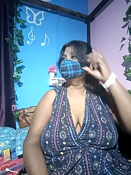 parioo7 online show from March 8, 2025, 4:06 pm