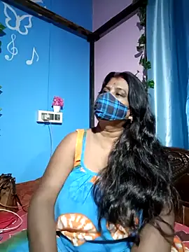 parioo7 online show from March 10, 2025, 7:50 pm