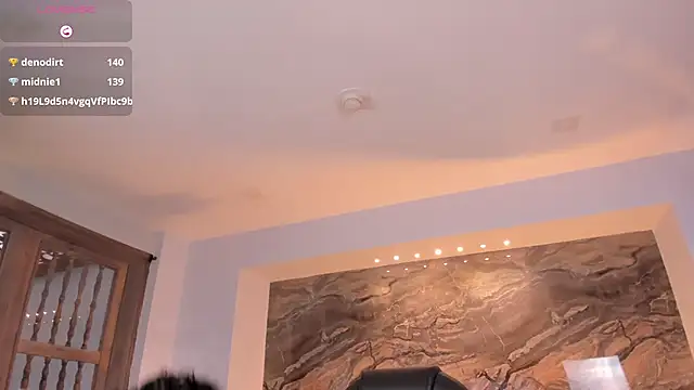 KateSunder online show from February 5, 2025, 3:42 pm