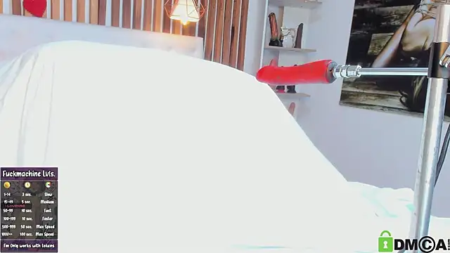 emma liz  online show from February 18, 2025, 12:17 pm