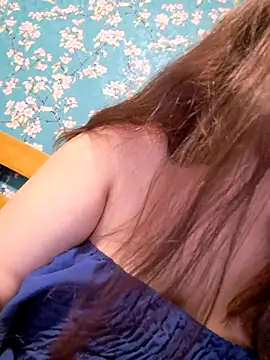 NansyyyaLiannkkaasssssa78 online show from December 5, 2025, 6:59 pm