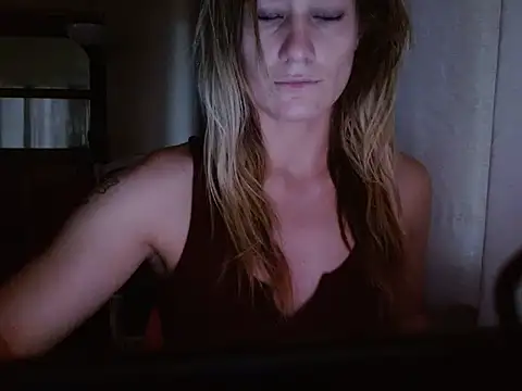 missymilf online show from December 1, 2025, 9:09 pm