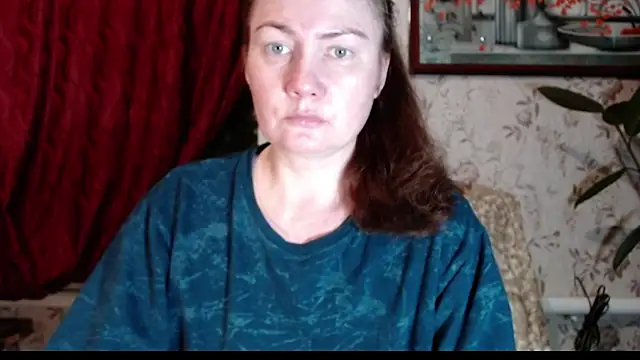 EmilyDoth online show from February 13, 2026, 1:51 pm