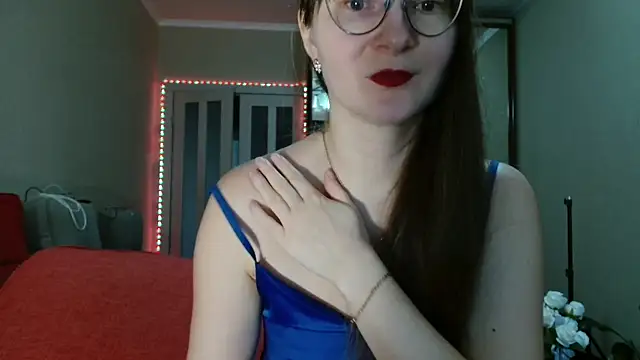 Snapshot of KiraGoldens chatting on March 19, 2026, 6:17 am KiraGoldens online show from March 19, 2026, 6:17 am