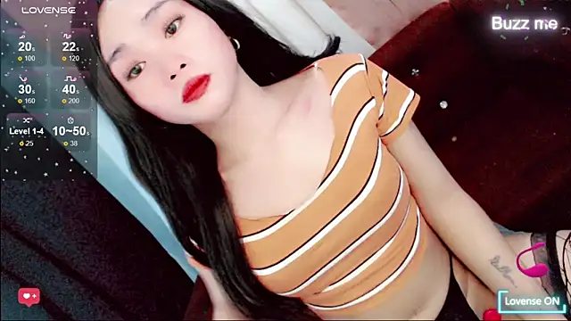 amomentoflust69 online show from April 11, 2026, 5:45 am