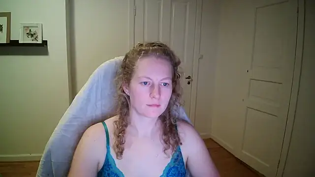 Snapshot of Girlnina-1995 chatting on November 4, 2025, 9:03 pm Girlnina-1995 online show from November 4, 2025, 9:03 pm