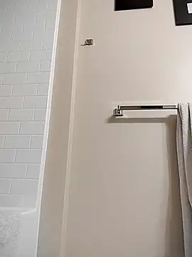 eatmeplease44 online show from December 20, 2025, 3:02 am