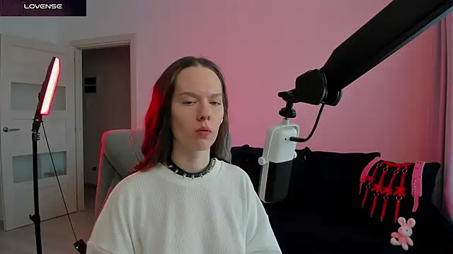 DivineBite online show from February 18, 2026, 1:29 pm