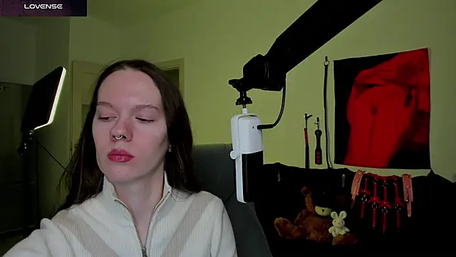 DivineBite online show from March 20, 2026, 4:23 pm