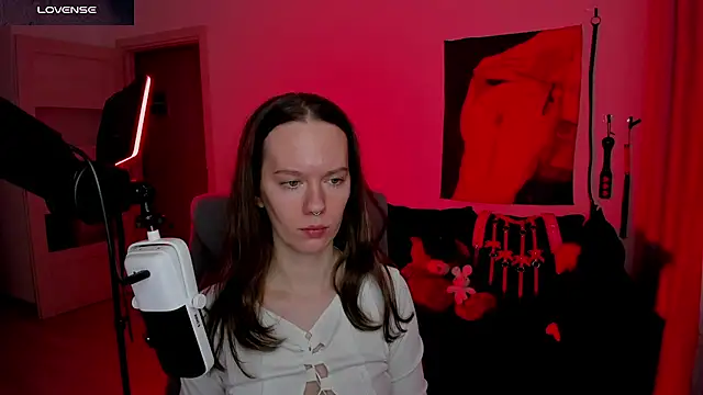 DivineBite online show from April 18, 2026, 6:12 pm