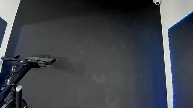 liagirl cute online show from December 20, 2024, 11:00 am