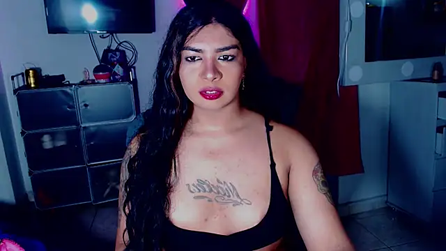 violet bigcock774 online show from February 28, 2026, 8:59 am