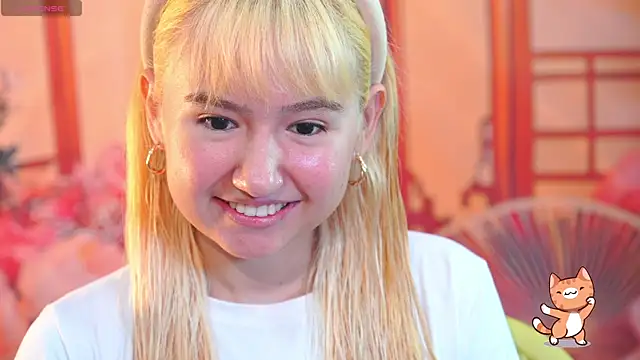 Pinkie Princes online show from December 1, 2025, 3:11 am