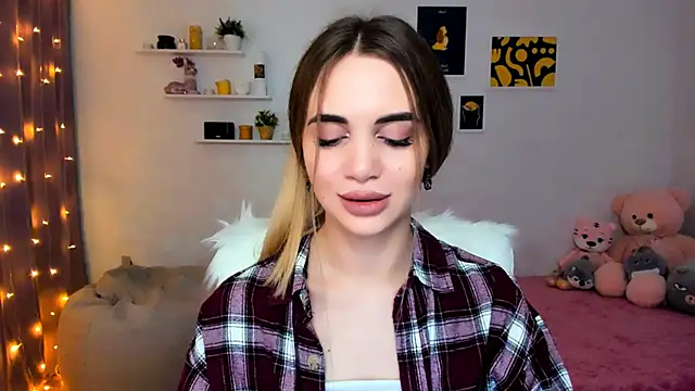 aPieceOfJoy online show from December 23, 2024, 12:25 am