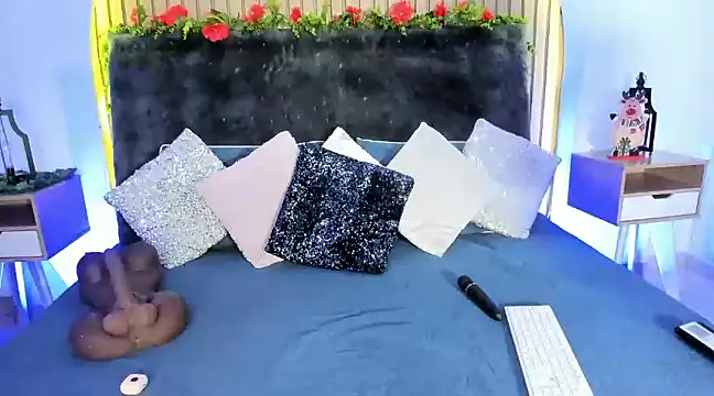 Karlagonzales  online show from December 27, 2024, 3:26 pm