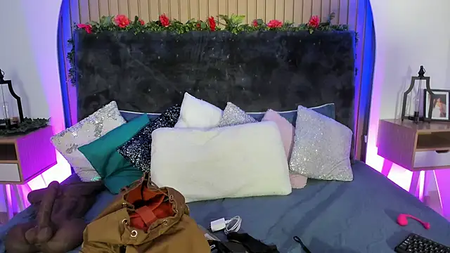 Karlagonzales  online show from March 26, 2026, 6:46 pm