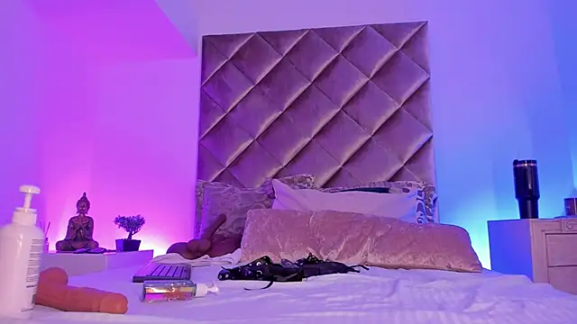 malaia hills online show from December 12, 2024, 10:31 pm