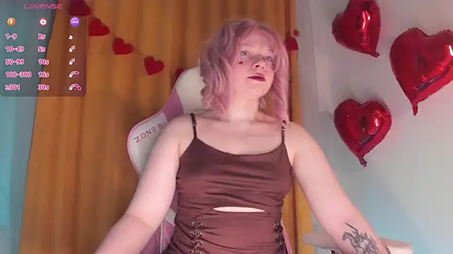 SueNiceeeee online show from February 16, 2026, 1:35 am