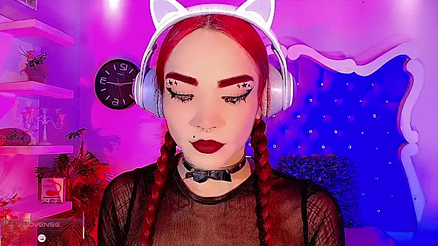 LeyXandrabraz online show from April 9, 2026, 8:25 pm