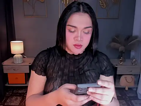 Snapshot of MaxeneCullens chatting on November 4, 2025, 2:54 am MaxeneCullens online show from November 4, 2025, 2:54 am