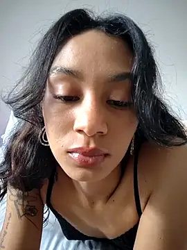 Leaberry online show from December 15, 2025, 8:24 pm