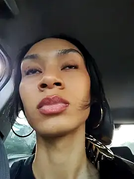 Leaberry online show from February 7, 2026, 10:13 pm