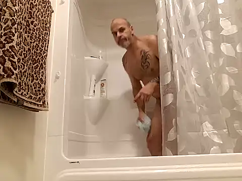 Snapshot of Ryeguy6969 chatting on December 31, 2024, 5:51 pm Ryeguy6969 online show from December 31, 2024, 5:51 pm