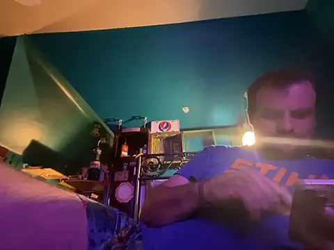 charactrzero online show from October 12, 2025, 2:43 am