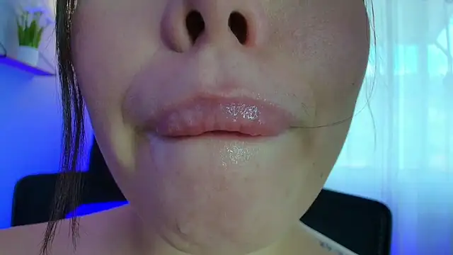 lisbet21x online show from January 21, 2025, 6:45 pm