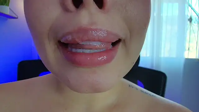 lisbet21x online show from January 31, 2025, 6:57 pm