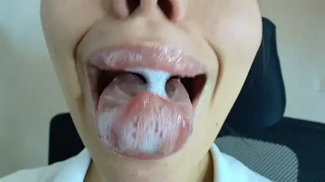 lisbet21x online show from September 28, 2025, 10:37 pm