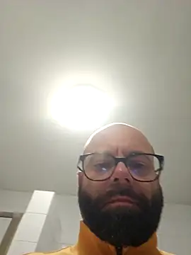 Snapshot of Dolceporco19 chatting on October 8, 2025, 4:26 pm Dolceporco19 online show from October 8, 2025, 4:26 pm